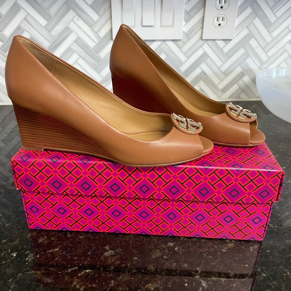 Brand new Tory Burch Claire Peep toe wedges